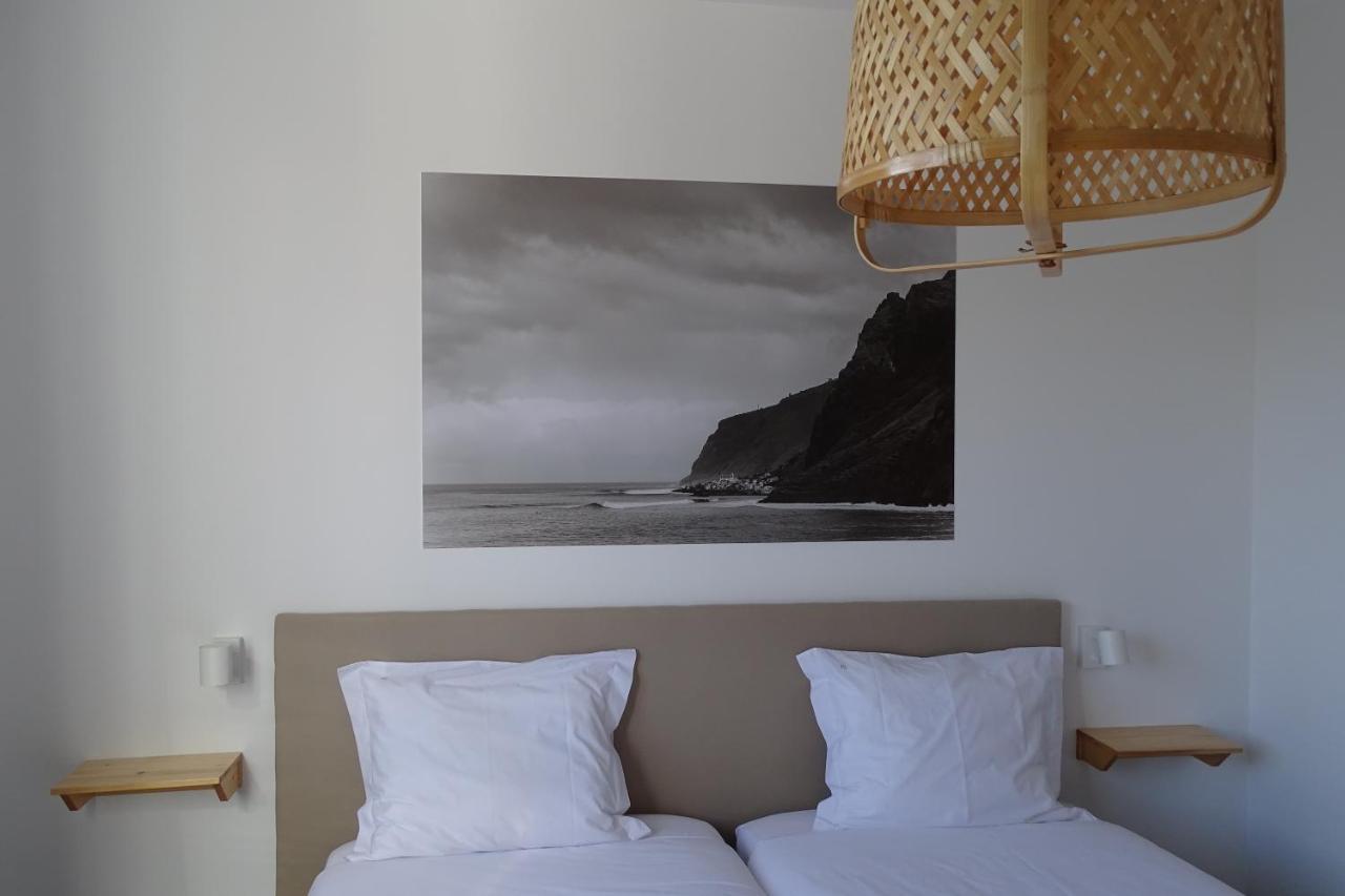 Madeira Surf Camp Hostel Porto Da Cruz Bagian luar foto